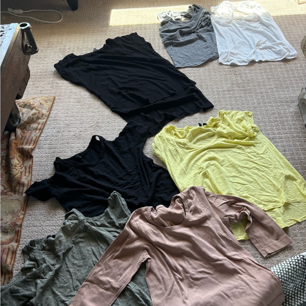 7 Tops , assorted  colors and styles all size Large